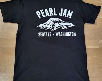 Pearl Jam Seattle Washington T-shirt, Pearl Jam Band Tee, Vintage T shirt, Cotton Graphic Tee