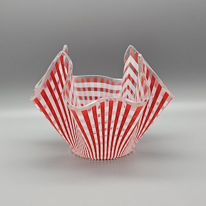 Iconic 4&quot; Handkerchief glass vase - Gingham Pattern - Chance Glass - c1978 - British Glass