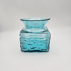 Dartington Glass Kingfisher Blue Bark Vase FT101