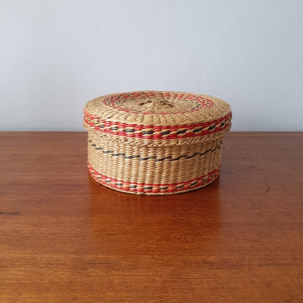 Hand Woven Grass Box
