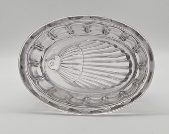 Vintage Glass Jelly Mould - Shell Design