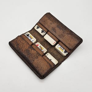 Miniatuurspeelkaarten in groene leren portemonnee - compleet