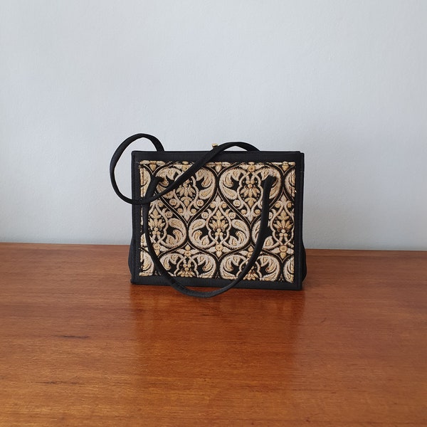 Pretty Vintage Embroidered Bag - 1960s