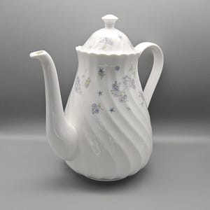 Wedgwood April Flowers - Kaffekanna, Kaffekoppar & Fat