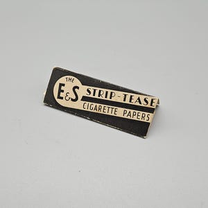 Vintage Cigarette Papers - The E&S Strip Tease - Rare Item