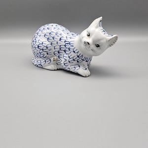 Blau & Weiß Keramik Katze Ornament - Hand bemalt