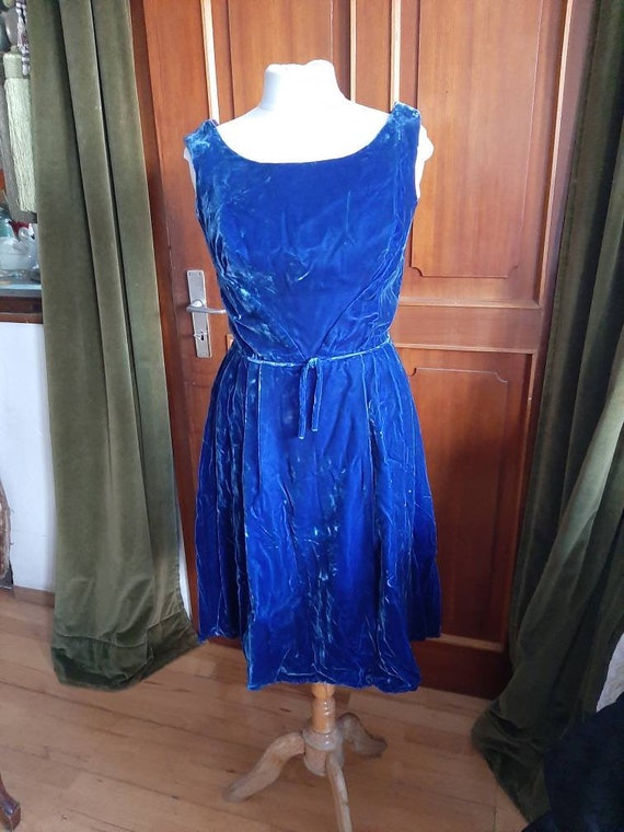 Velvet dress, silk velvet royal blue, simple cut.