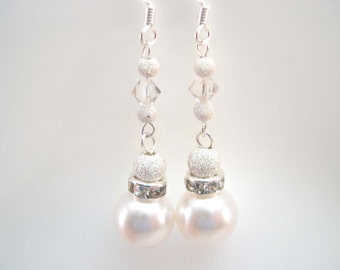 White pearl wedding earrings, Bridal Pearl earrings, Wedding jewelry Earrings,  Pearl Jewelry , Rhinestones and pearls jewelry,