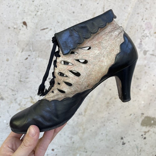Antique Victorian Leather Ankle Boots, Size shops 7