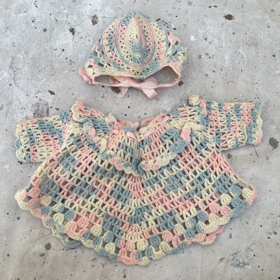 Vintage 1940’s Hand Crocheted Pastel Newborn Set … - image 4