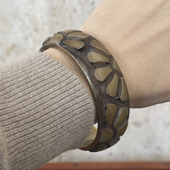 Vintage Brass And Carved Resin (Bakelite?) Bangle 