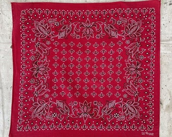 Vintage 1950’s Fleur de Lis Pattern Fast Color Red Trunk Up Bandana