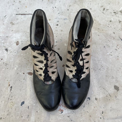 Antique Victorian Leather Ankle Boots, Size shops 7
