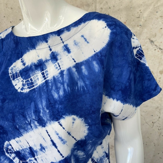 Vintage 90’s Oversized Rayon Indigo Tie Dyed Top - image 2