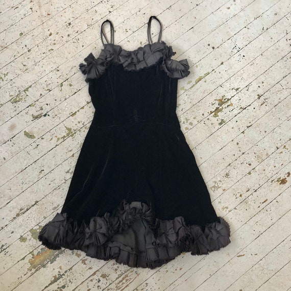 Vintage 30’s 40’s Black Velvet & Silk Ruffles Can-