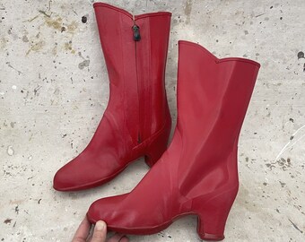 Vintage 1920’s/30’s Red Rubber High Heeled Rain Boots Pullover Talon Zipper 7.5