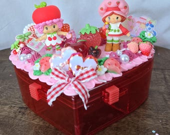 Scented Strawberry Shortcake Organizer
