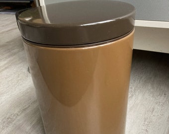 Tan Eono by Waste Bin Garbage Can Bin Storage Bin for Bathroom Office and High-class Hotel Kitchen Waste Paper Basket Faux Leather Trash Bin with Metal liner Dustbin Rubbish Bin Tan Eono by Waste Bin Garbage Can Bin Storage Bin for Bathroom Office and High-class Hotel Kitchen Waste Paper Basket Faux Leather Trash Bin with Metal liner Dustbin Rubbish Bin