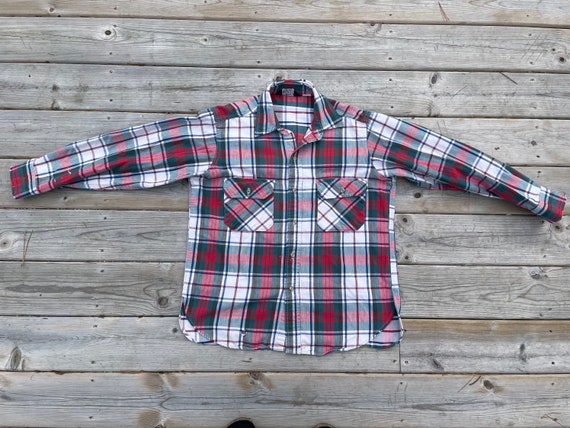 Retro 90s Thrashed Woolrich Plaid Button Up Shirt - image 1