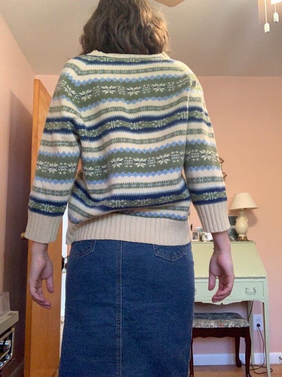 2000s GAP Quarter Sleeve 100% Wool V Neck Sweater - image 2