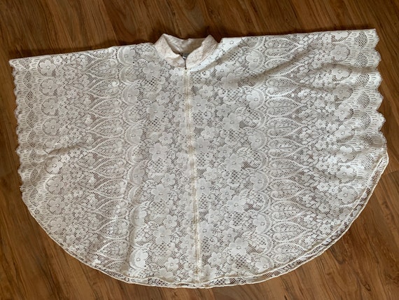 Vintage 1960s Lace Zip Up Poncho - image 5