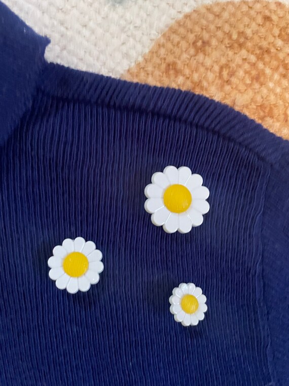 Vintage 60s Daisy Beads Turleneck Sweater - image 2