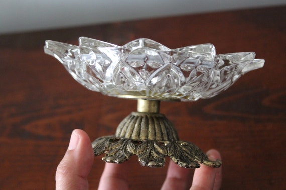 Vintage Candy dish Jewelry Dish on Pedestal - image 4