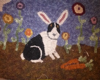 Primitive rug hooking kit, hooked, garden bunny, linen, wool