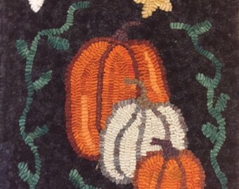 Primitive rug hooking kit, Three Pumpkins in a Row, hooked, linen, wool