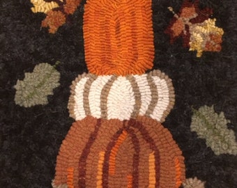Primitive rug hooking kit, hooked, pumpkin stack, linen, wool, Halloween, Fall, Autumn
