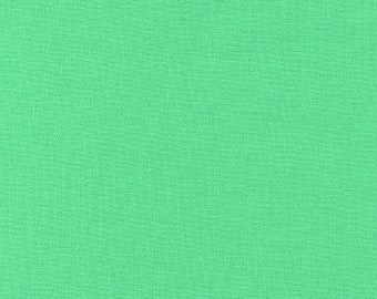 Green Kona Solid Fabric "Ferndale" by Robert Kaufman. 100% cotton. Kona Cotton. Bright Medium Spring Green Solid Fabric. K001-1842
