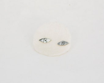 Eye studs- Silver