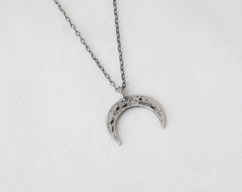 Crescent Moon necklace - Sterling Silver