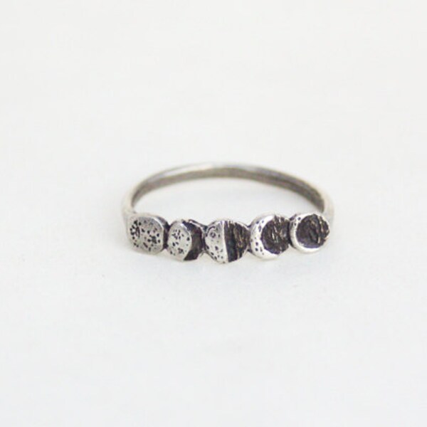 Moon Phase ring- Silver