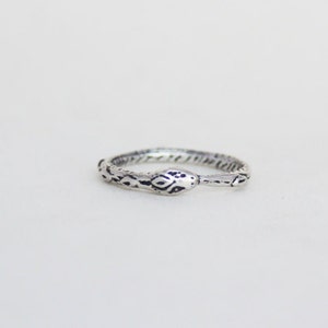 Ouroboros ring- Silver