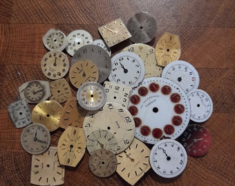 Lot de cadrans de montres - Lot de cadrans de montres - 30 cadrans de montres - 30 cadrans de montres pour bijoux steampunk - Lot de 30 cadrans de montres.