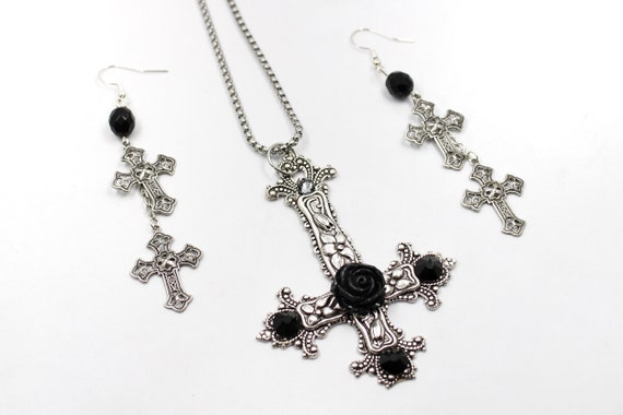 cross necklace - gothic cross - gothic jewellery set - gothic black cross - gothic black cross & earrings - Goth jewelry - Gothic jewelry