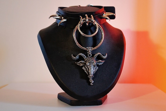 Satanic choker sale