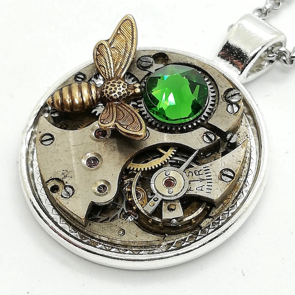 steampunk - necklace - steampunk necklace - bee necklace - steampunk jewellery - green necklace - watch movement necklace - womens necklace