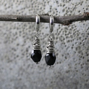 Black onyx drop earrings, sterling silver and onyx earrings, fabulous earrings, gift for mom, unique onyx earrings, classy black earring