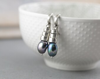 Black pearl earrings, pearl drop earrings, 50th birthday gift for women, silver earrings, dangle earrings, Christmas gifts for her