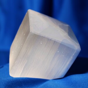 Selenite Standing Cube 1.5&quot;