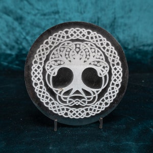 Selenite Skull Tree Charging Plate