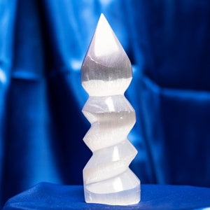 Selenit Spiral Turm 15cm