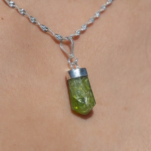 Peridot Pointed Pendant (Variety)