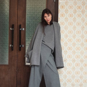 cardigan sweater, oversized sweater, loose cardigan, oversized cardigan, minimalist cardigan, oversized knitting, minimalist clothing,