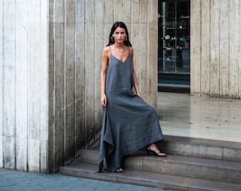 Oversized linnen slipjurk met asymmetrische zoom, minimalistische kaftan