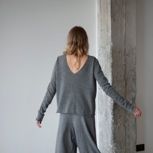Lightweight merino winter sweater, relaxed fit cashmere jumper, black merino wool sweater, minimalist sweater, minimalist winter jumper