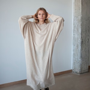 oversized dress, loose fit dress, oversized sweater dress, knitted dress, minimalist dress, casual dress, one size dress, merino wool tunic