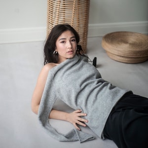 Lightweight merino winter sweater, relaxed fit cashmere jumper, black merino wool sweater, minimalist sweater, minimalist winter jumper